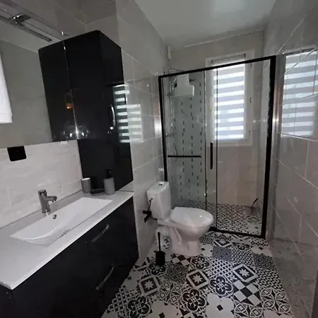 Charmant Au Coeur De 38 M² Jusqu'a 4 Personnes Appartamento